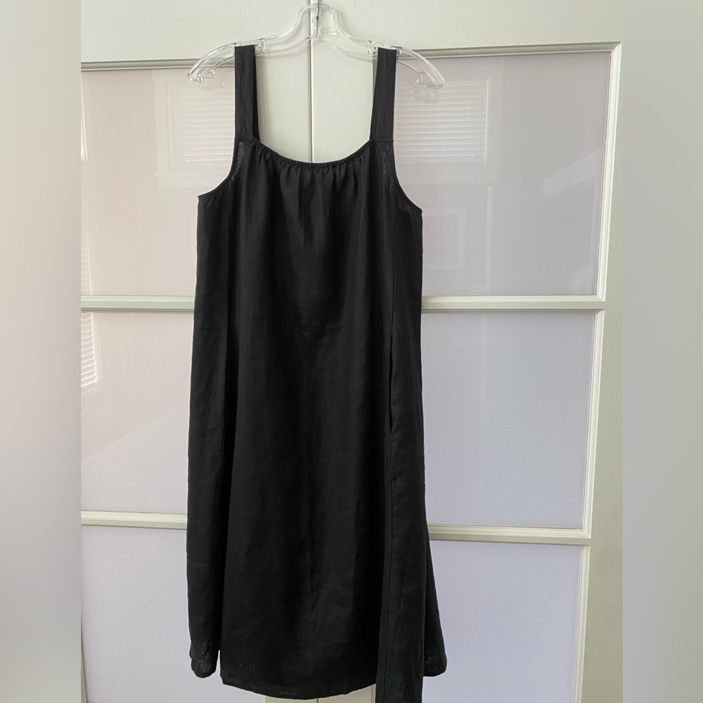 Eileen Fisher NWT Linen Dress with front slash pockets